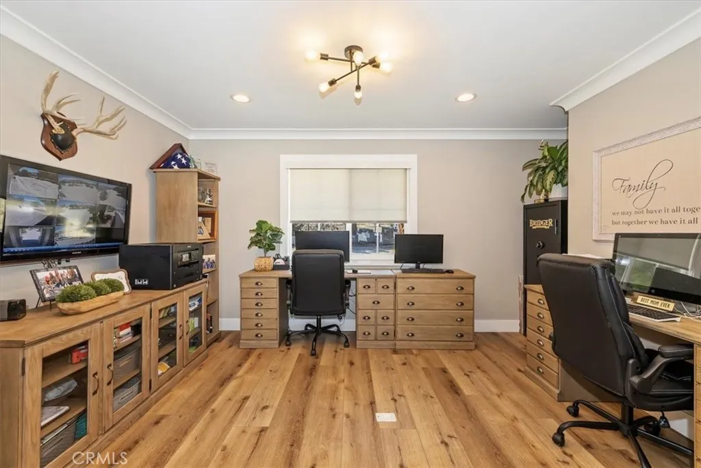 8275 Deadwood Court, Redlands, California 92373 home-pic-26